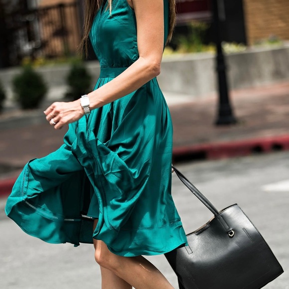Banana Republic Satin Midi V Dress in cosmic teal - Picture 2 of 9